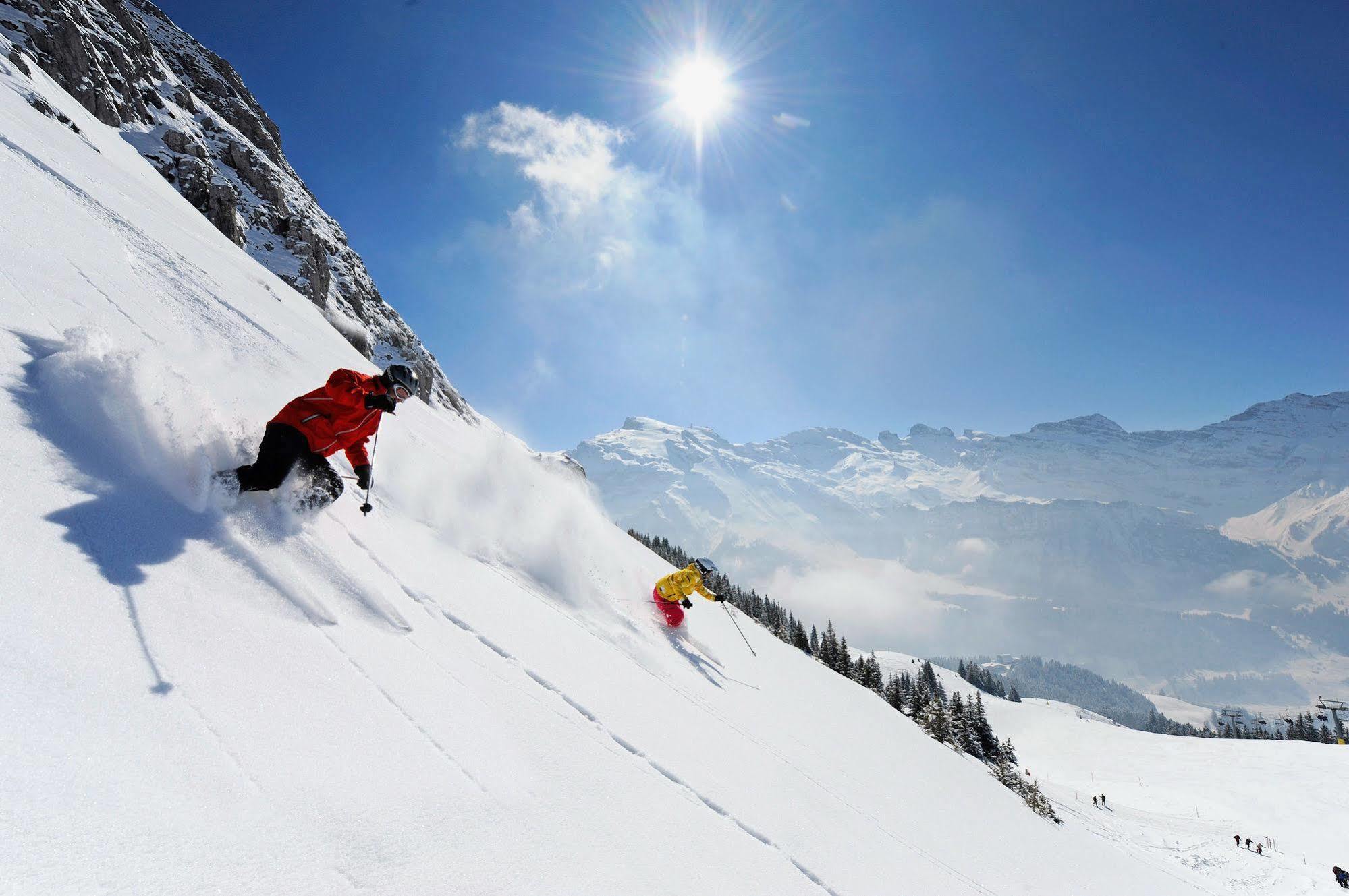 Berglodge Restaurant Ristis Engelberg Buitenkant foto